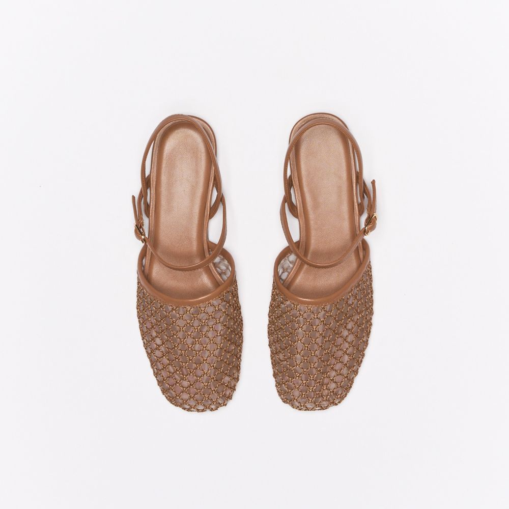 ANNI FLAT