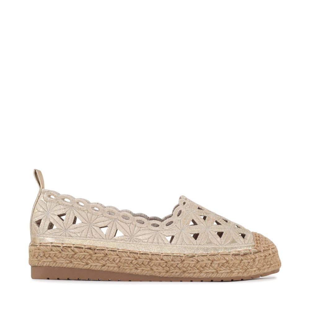 LACE ESPADRILLE