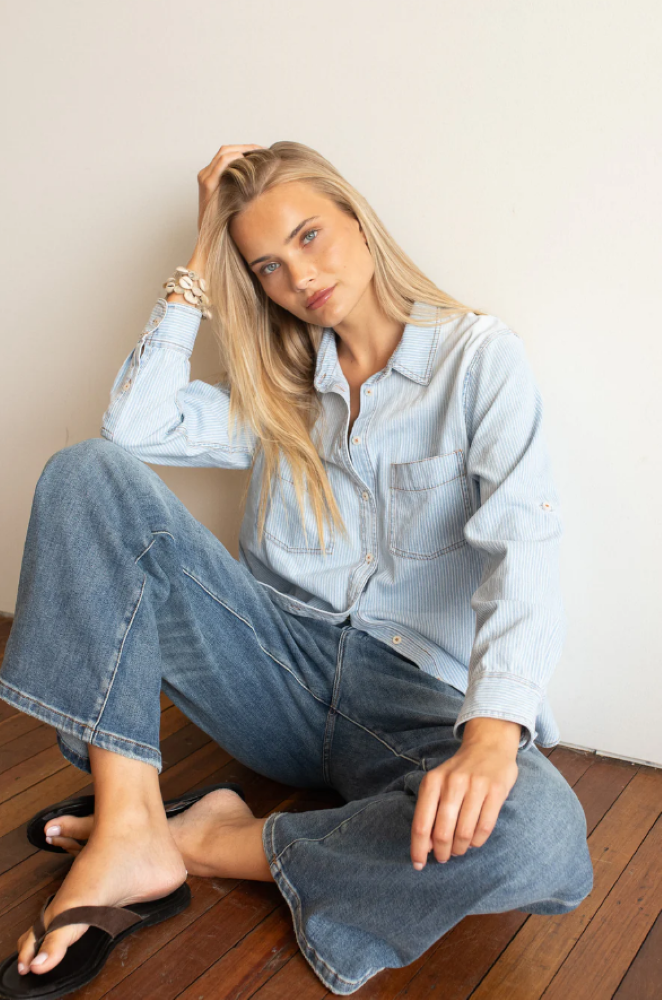 THE BOYFRIEND DENIM SHIRT - STRIPE