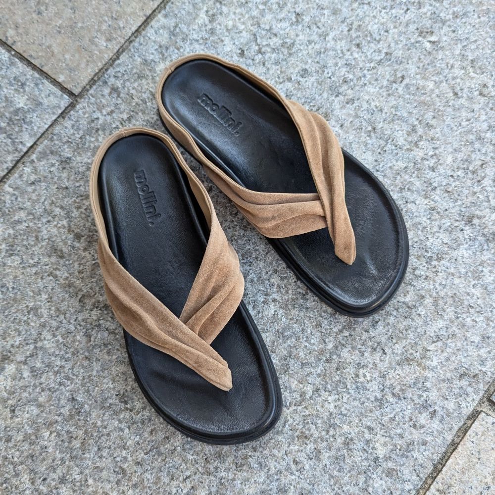 Parallel Culture Shoes and Fashion Online THONGS MOLLINI HEDLEY THONG LIGHT FAWN