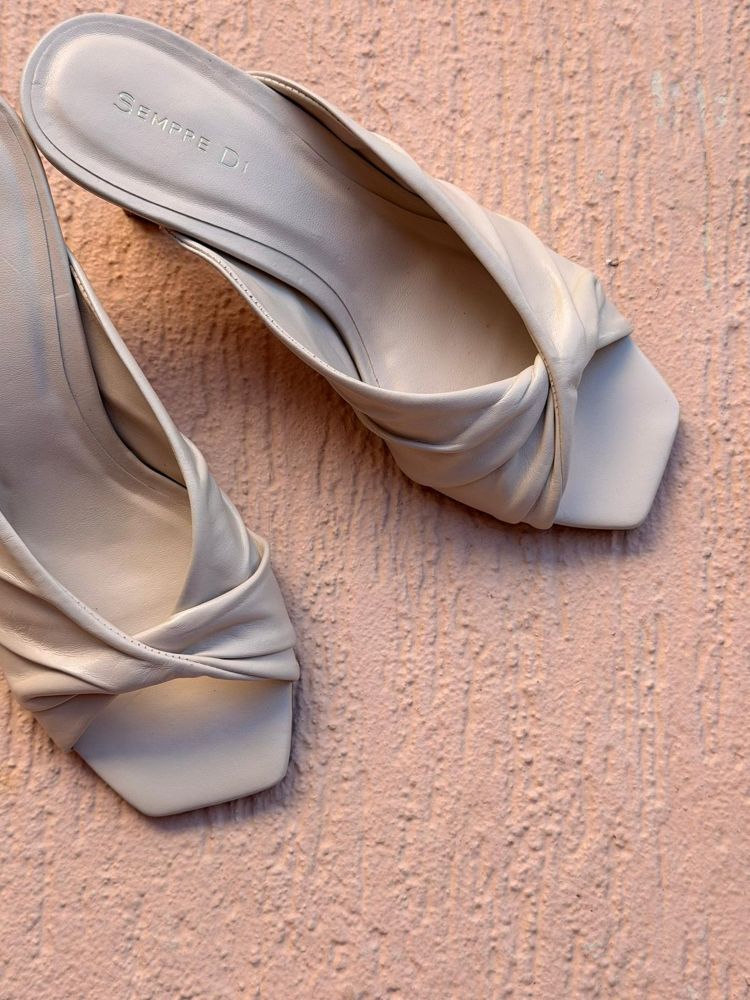 VIOLET MULES