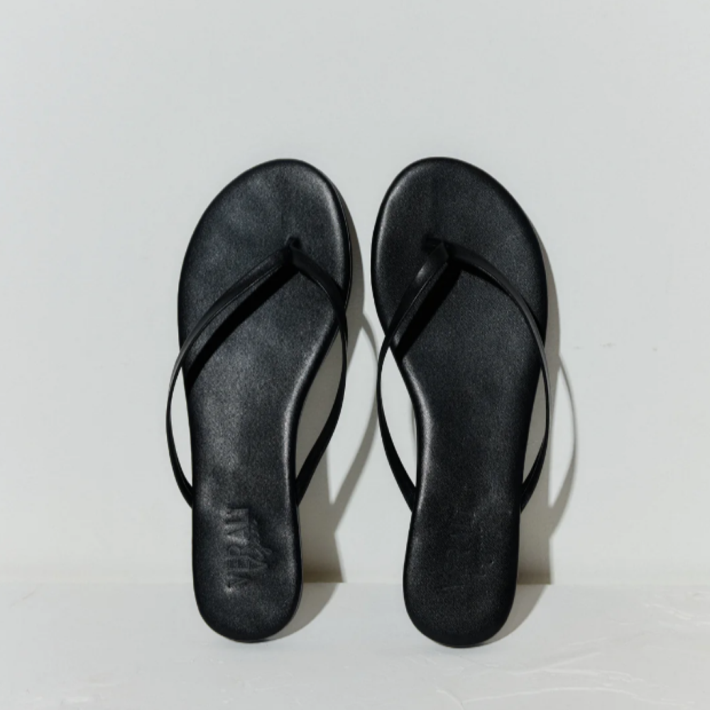 Parallel Culture Shoes and Fashion Online THONGS VERALI TORI THONG BLACK